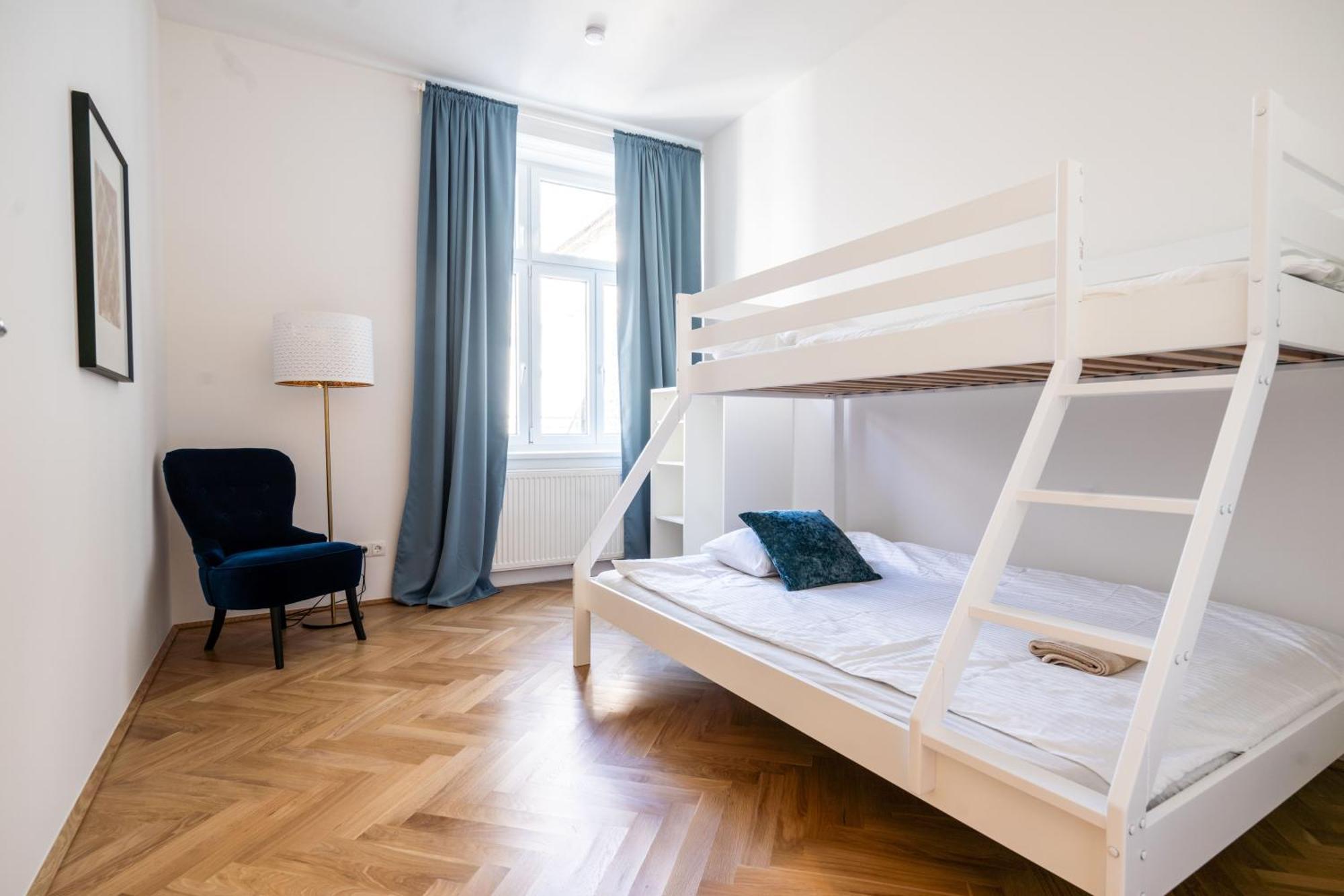 4ty3 - Spacious In The Heart Of The 8th District Is Calling Apartament Wiedeń