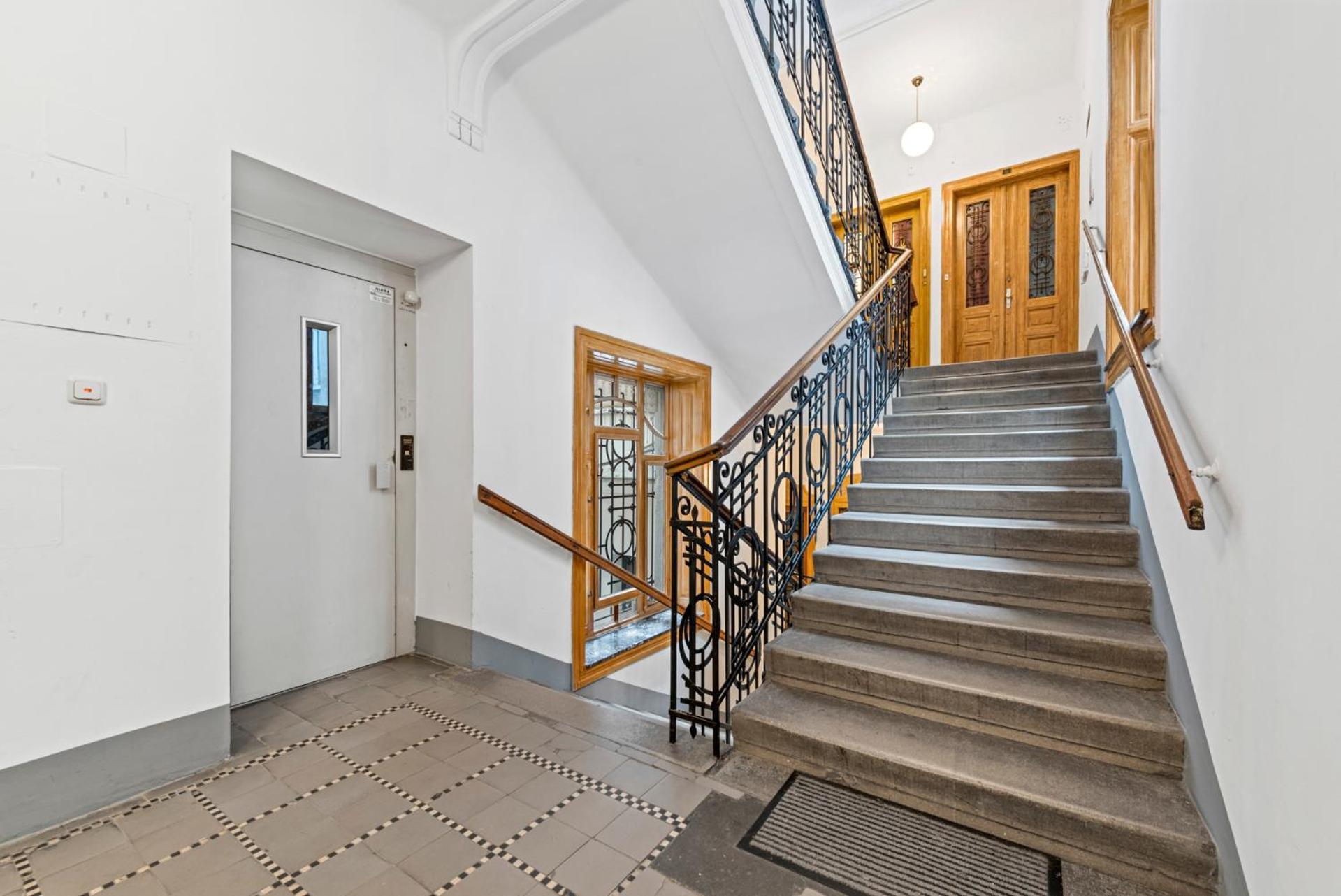 4ty3 - Spacious In The Heart Of The 8th District Is Calling Apartament